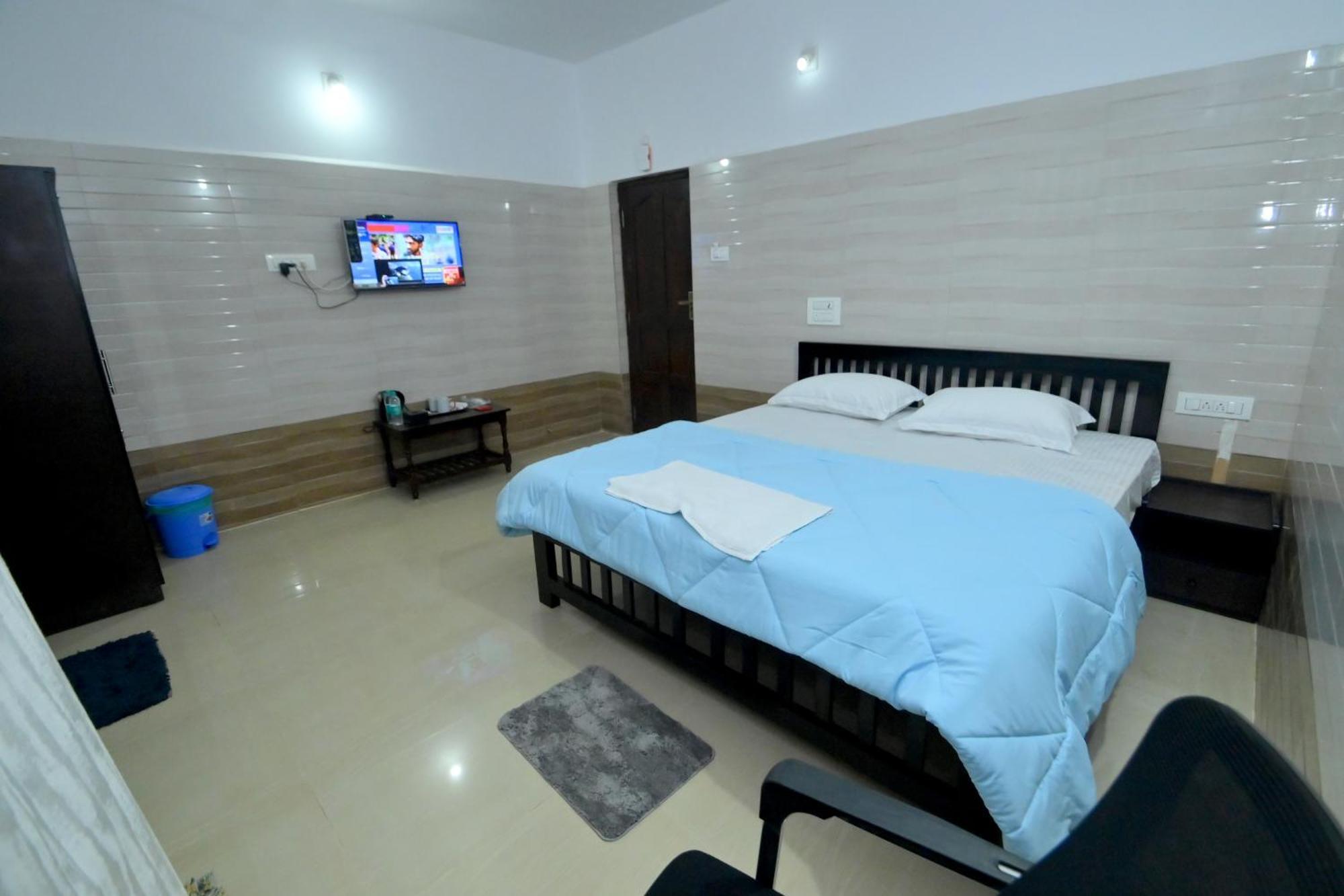 Canara Vibes Mavalli Exterior photo