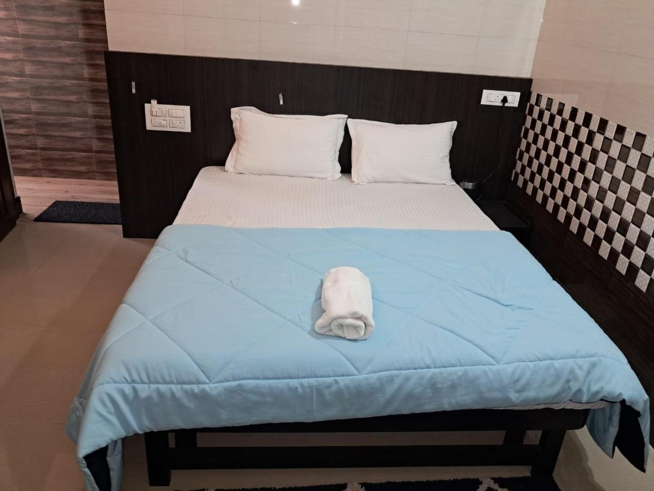 Canara Vibes Mavalli Exterior photo