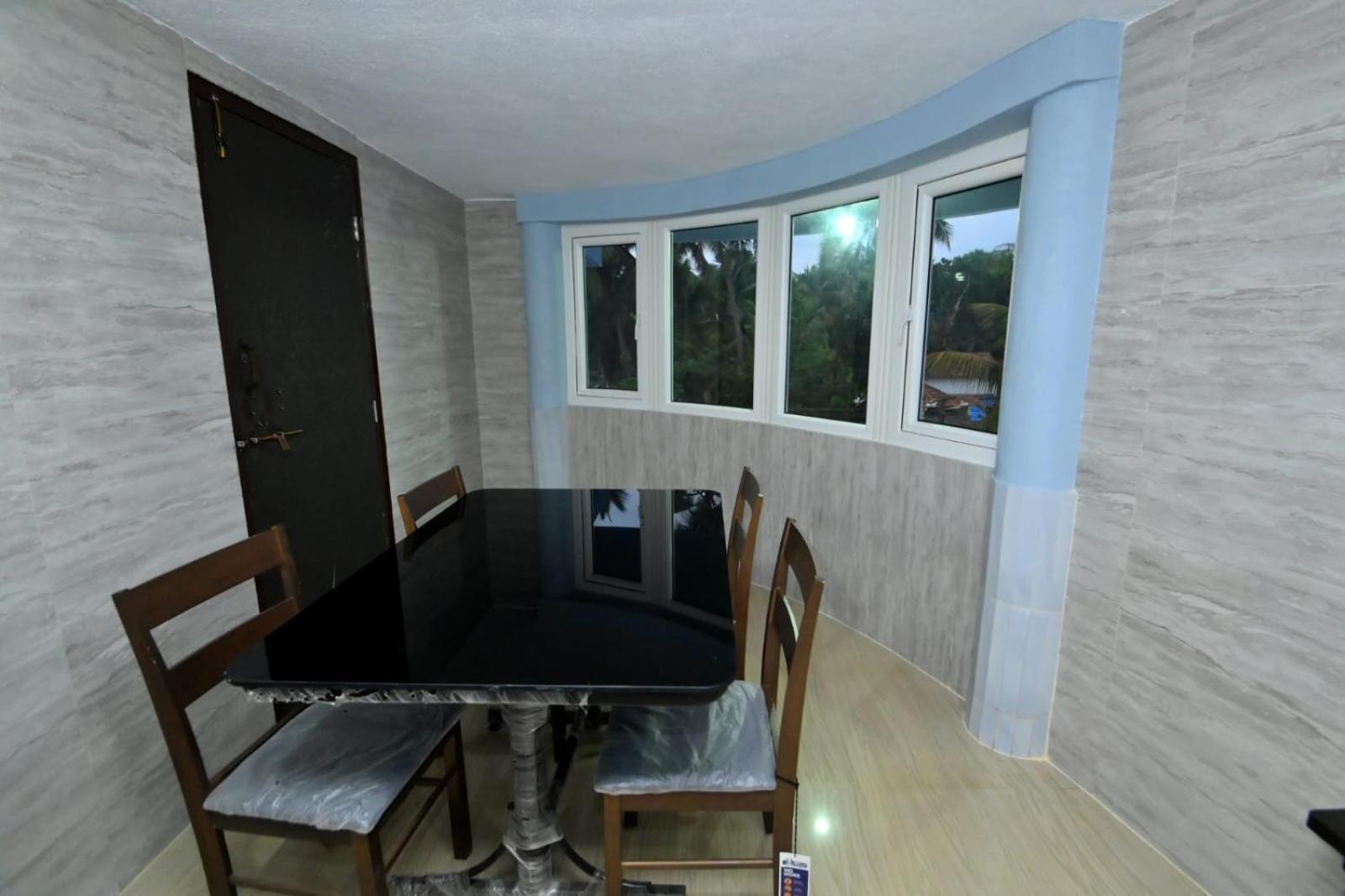 Canara Vibes Mavalli Exterior photo